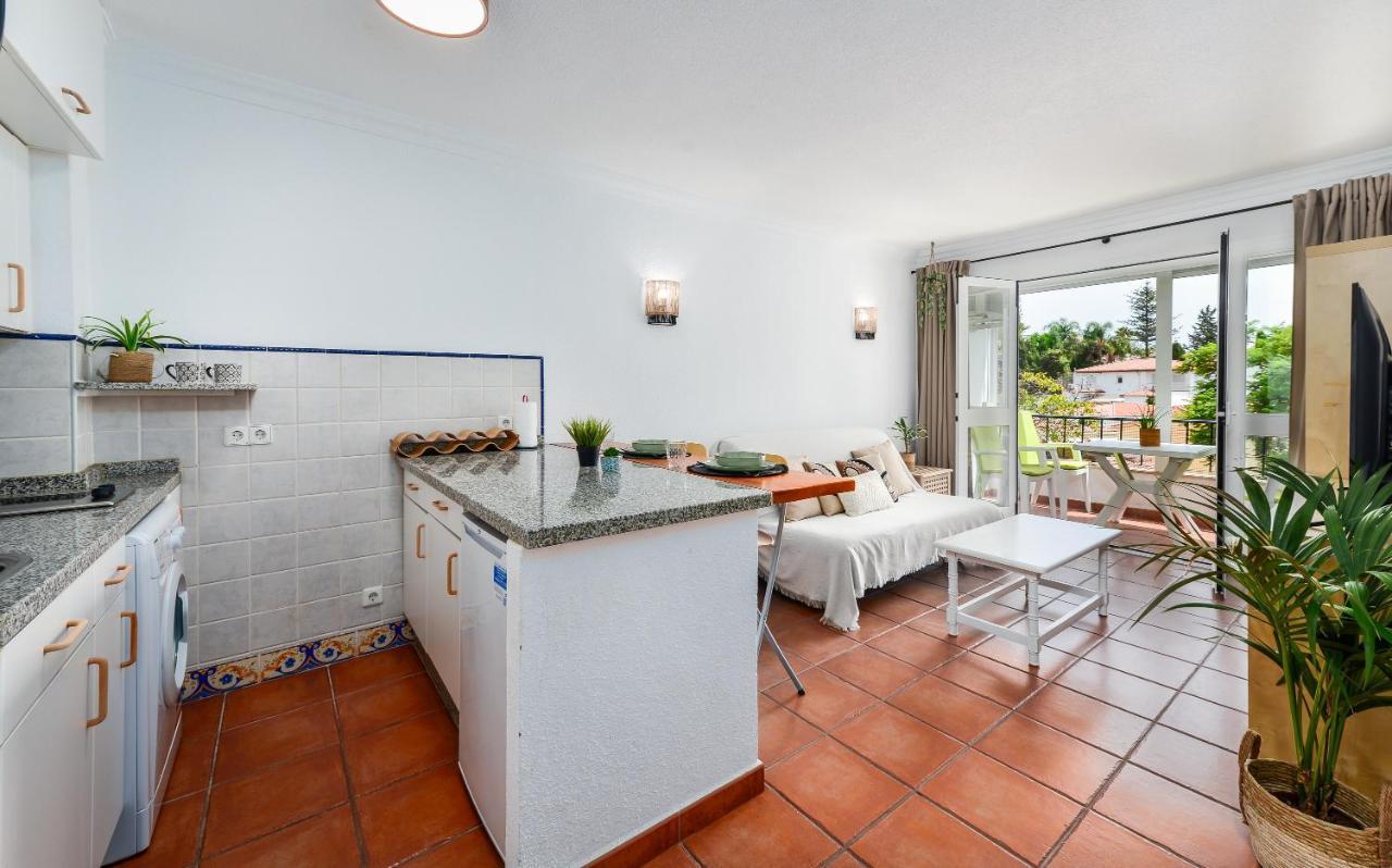 Caroline House Marbella Puerto Banus Apartment Exterior photo